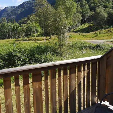 Kinsarvik Hostel Хостел Кинсарвик