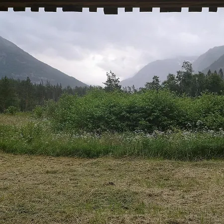 Kinsarvik Hostel *