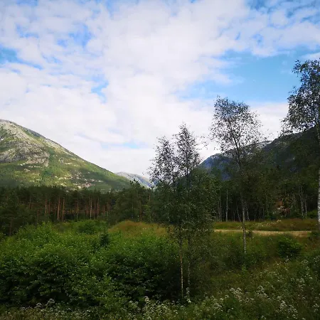 Kinsarvik Hostel *